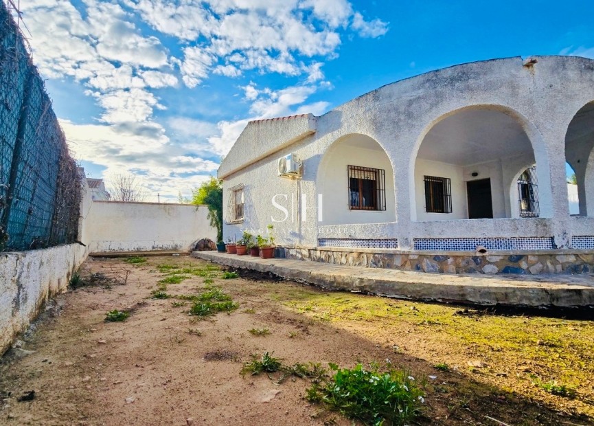 Återförsäljning - Villa - Torrevieja - El Chaparral