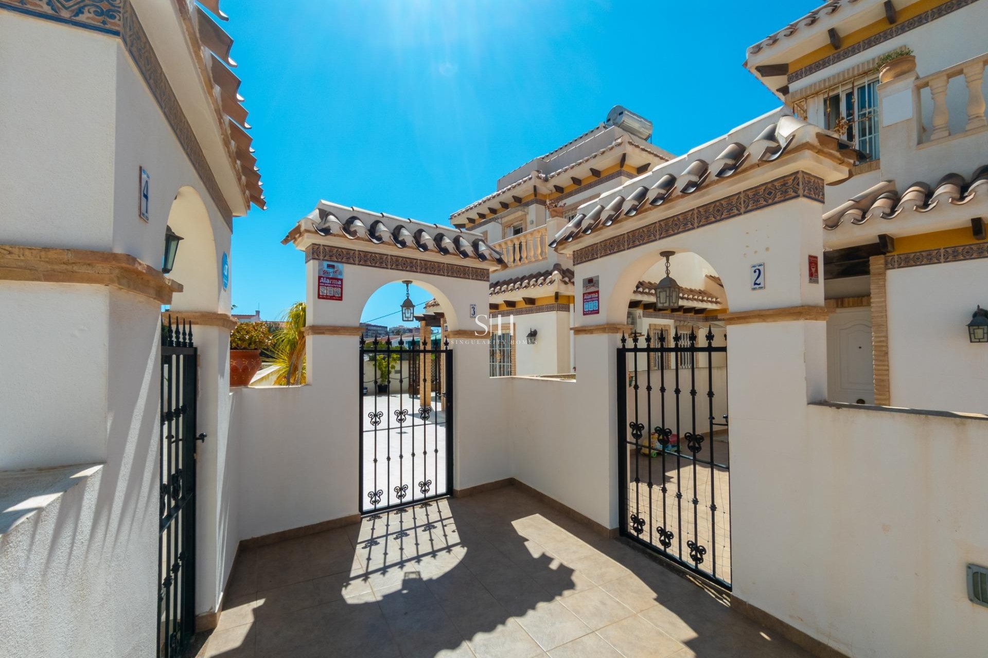 Återförsäljning - Villa - Torrevieja - La Mata