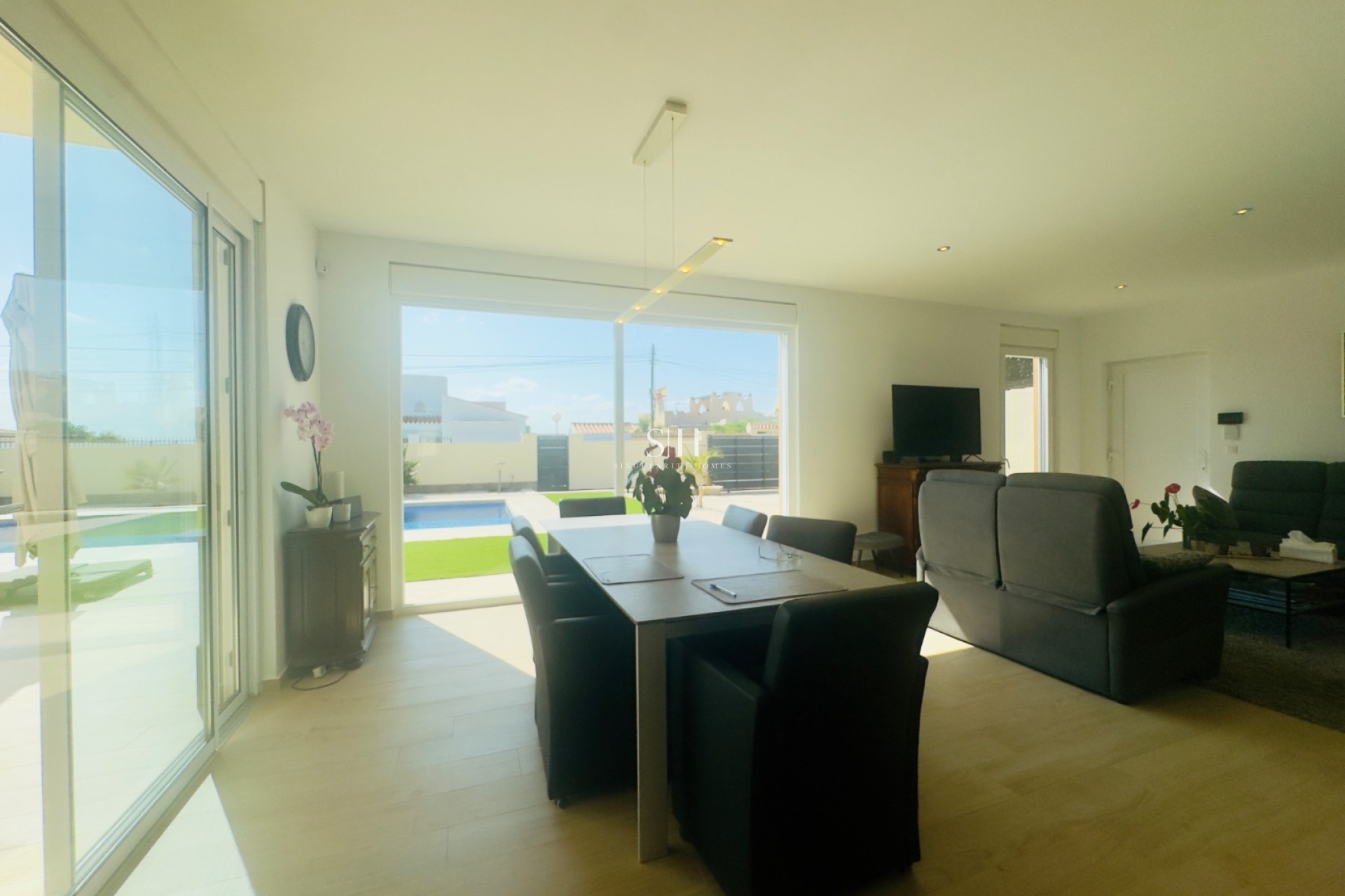 Återförsäljning - Villa - Torrevieja - La Siesta - El Salado -  Torreta