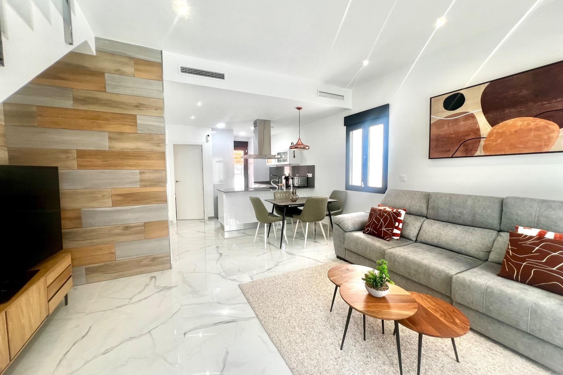 Återförsäljning - Villa - Torrevieja - La Siesta - El Salado - Torreta