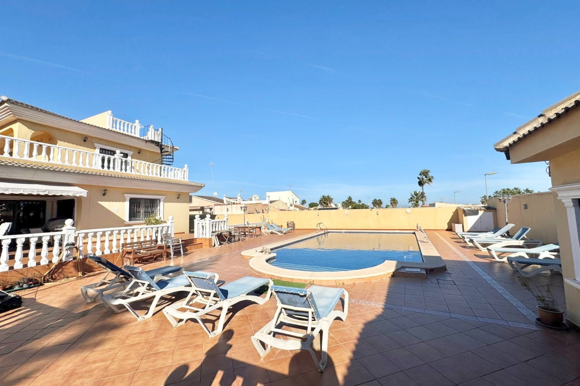 Återförsäljning - Villa - Torrevieja - Los Balcones - Los Altos del Edén