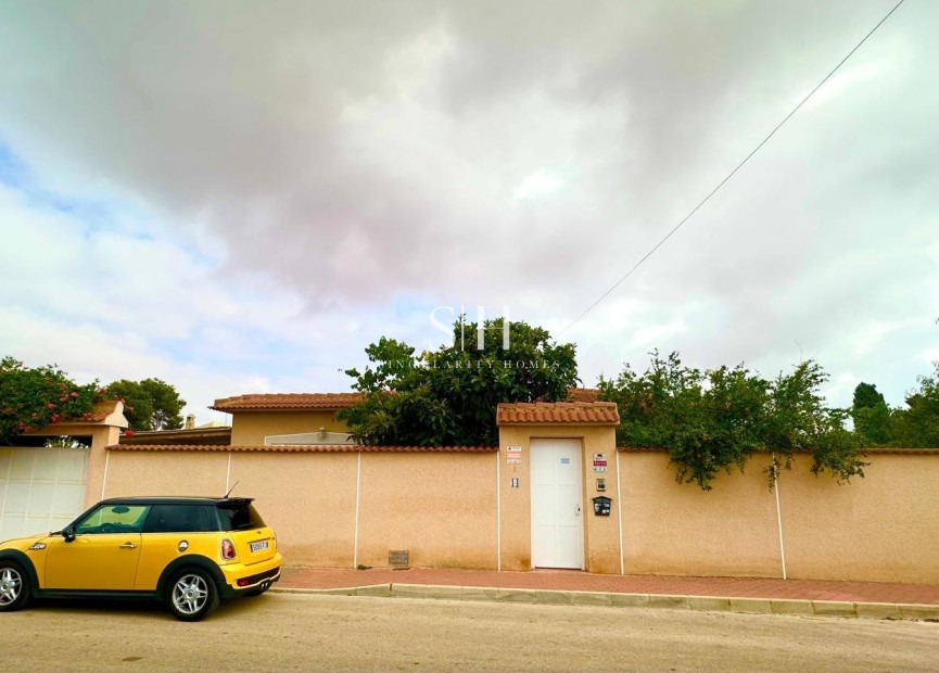 Återförsäljning - Villa - Torrevieja - Los Balcones - Los Altos del Edén