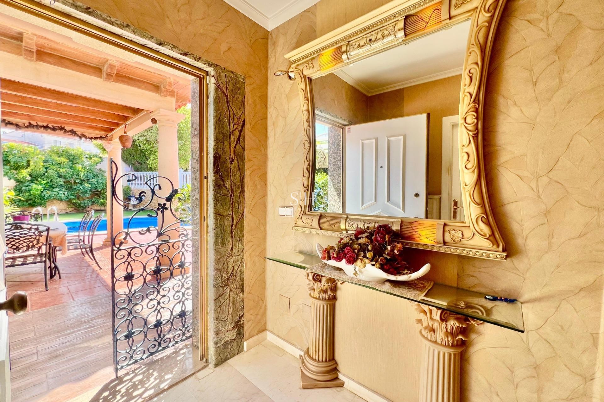 Återförsäljning - Villa - Torrevieja - Los Balcones - Los Altos del Edén