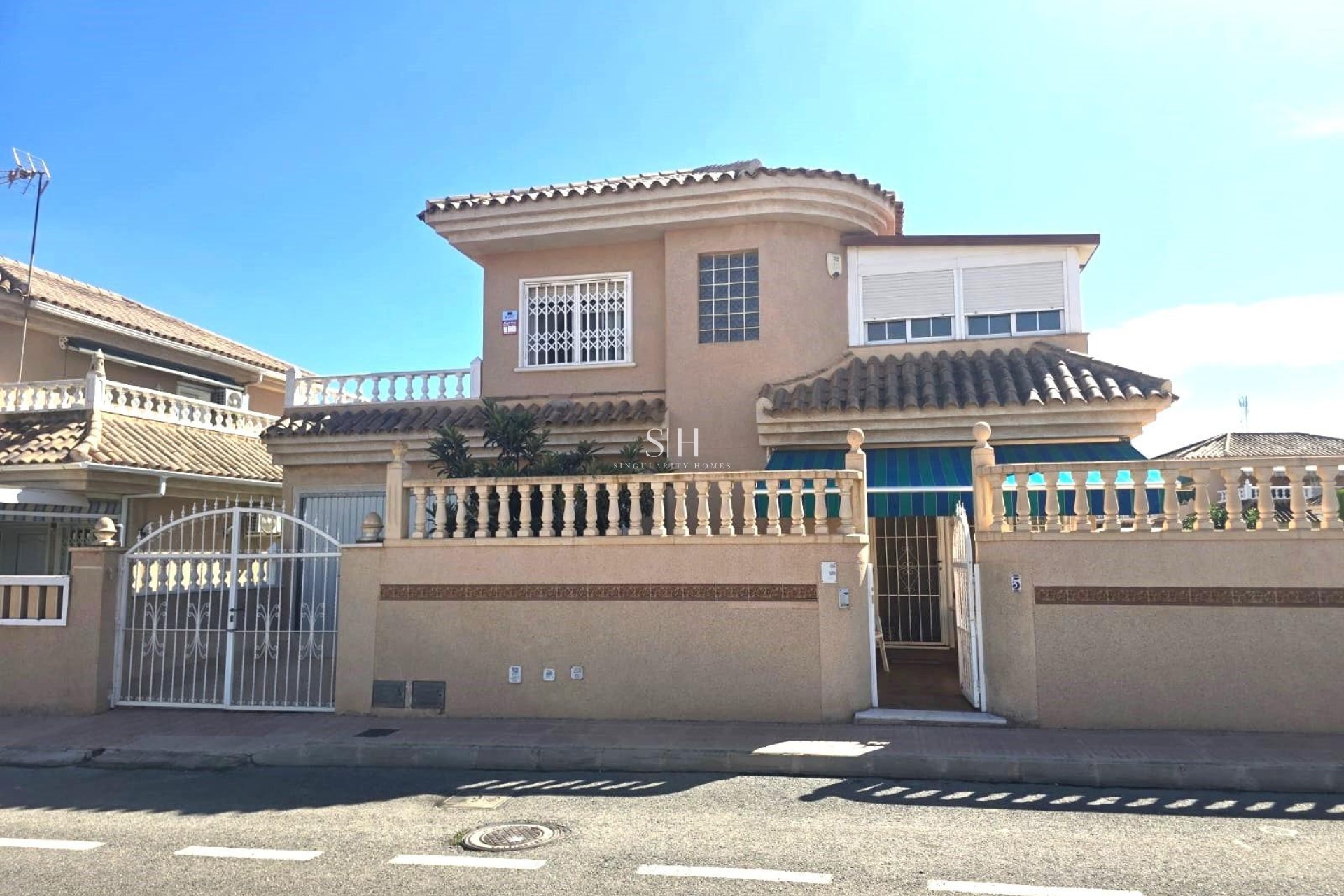 Återförsäljning - Villa - Torrevieja - Los Balcones - Los Altos del Edén