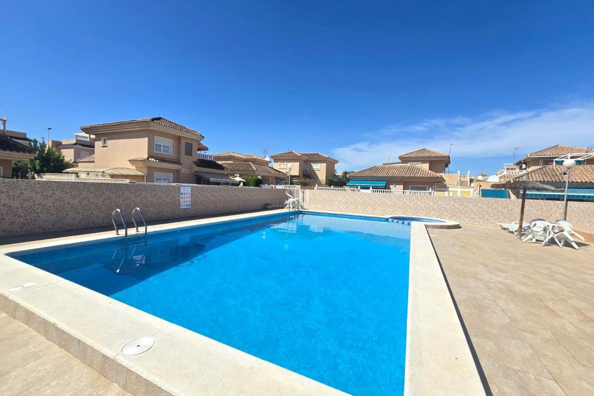 Återförsäljning - Villa - Torrevieja - Los Balcones - Los Altos del Edén