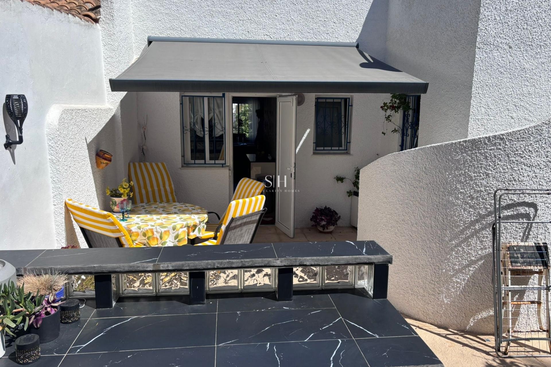 Återförsäljning - Villa - Torrevieja - Los balcones