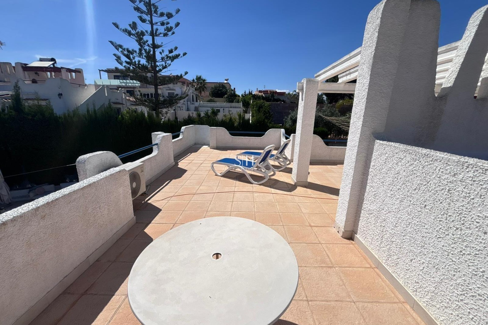 Återförsäljning - Villa - Torrevieja - Los balcones