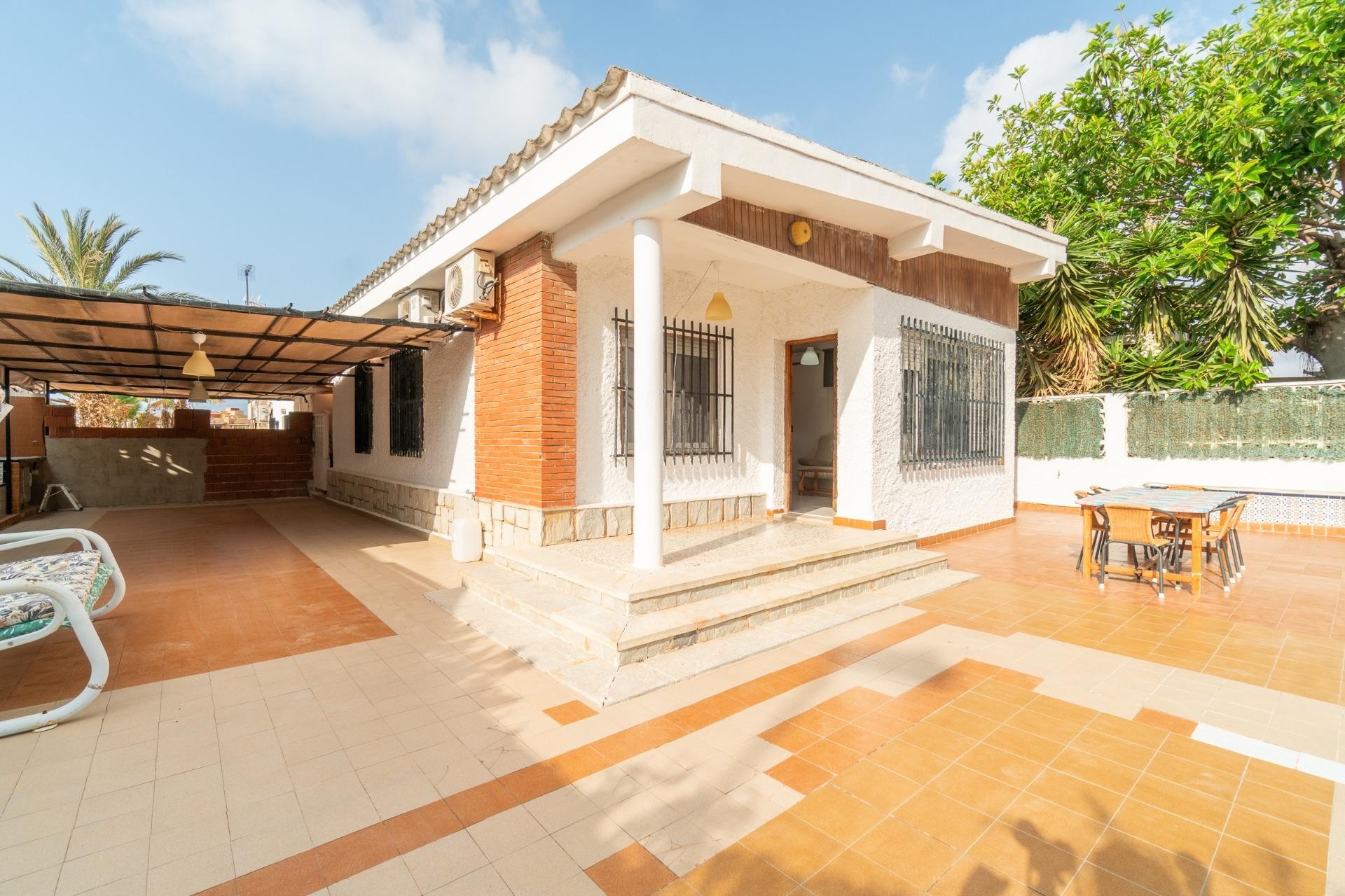 Återförsäljning - Villa - Torrevieja - Los Frutales