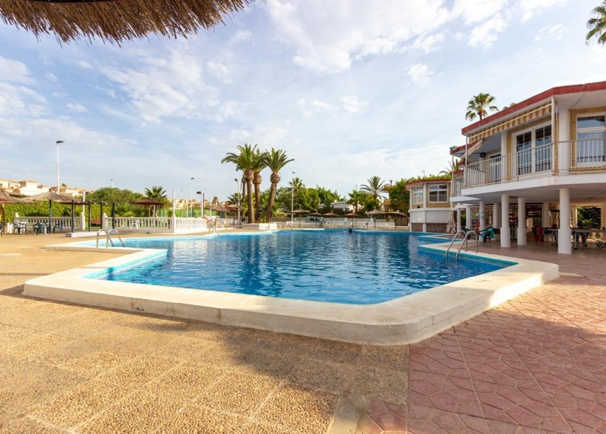 Återförsäljning - Villa - Torrevieja - Los Frutales