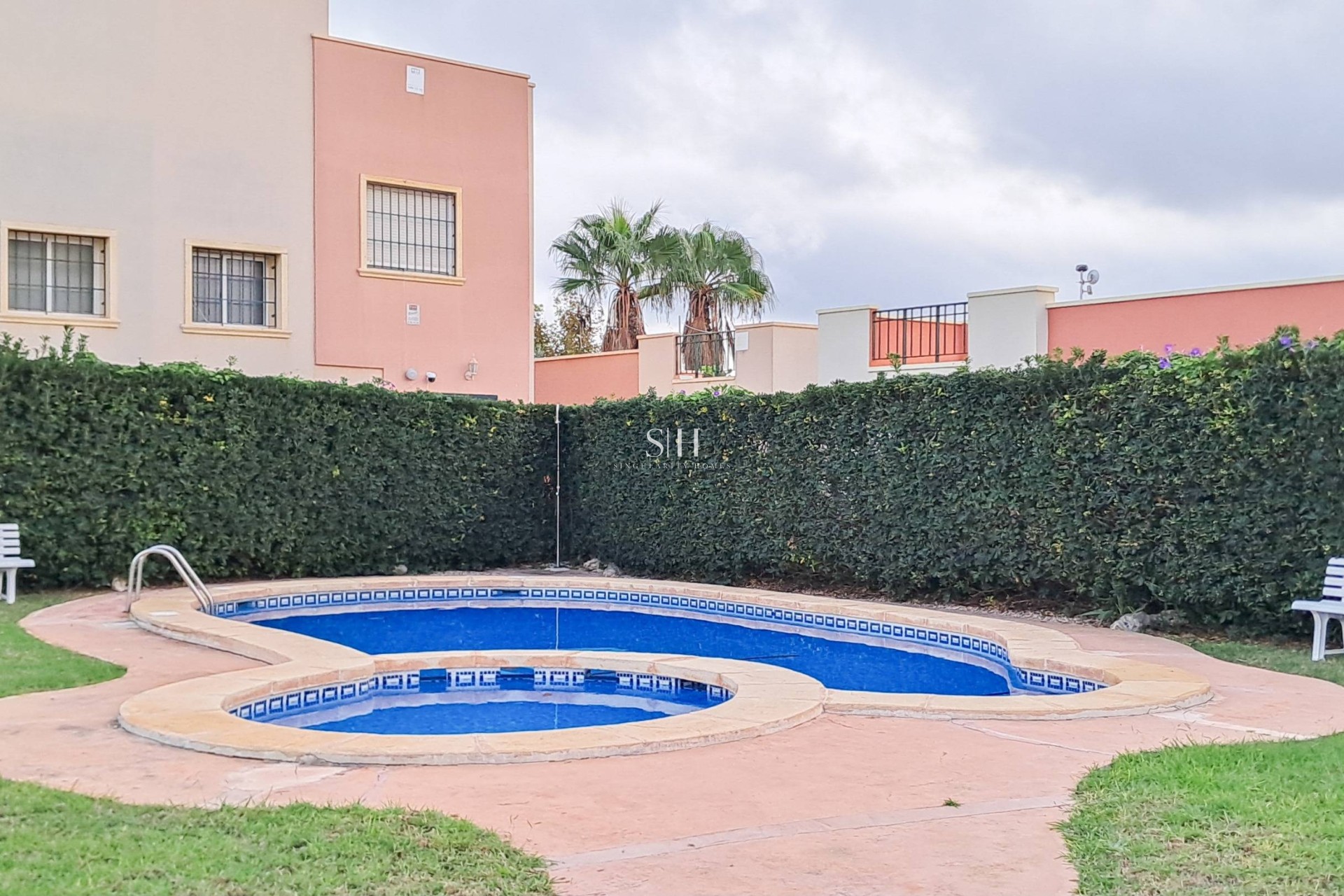 Återförsäljning - Villa - Torrevieja - Parque Acuático - Sector 25
