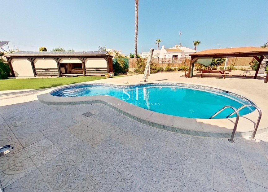 Återförsäljning - Villa - Torrevieja - San Luis