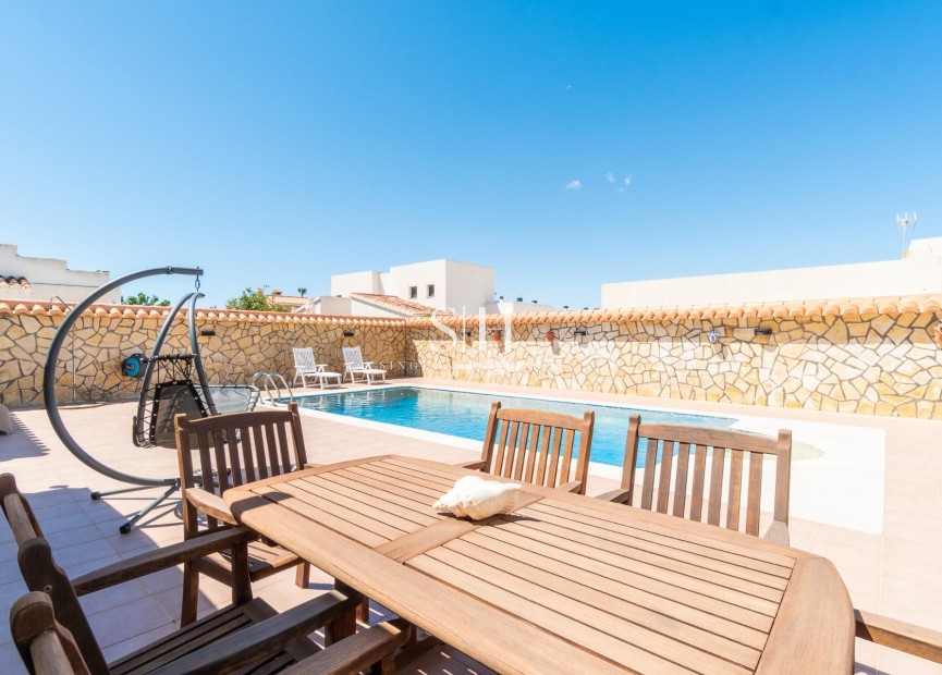 Återförsäljning - Villa - Torrevieja - Torreta florida