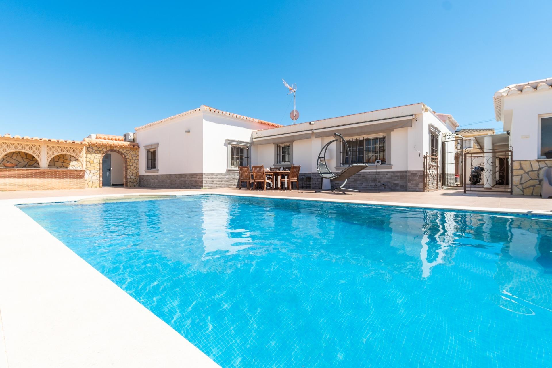 Återförsäljning - Villa - Torrevieja - Torreta florida
