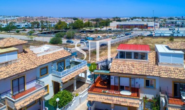 Бунгало - Перепродажа - Orihuela Costa - Punta Prima