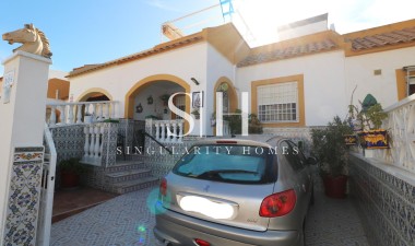 Bungalow - Återförsäljning - Torrevieja - El Limonar