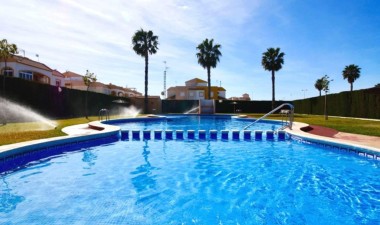 Bungalow - Återförsäljning - Torrevieja - Torretas