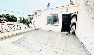 Bungalow - Återförsäljning - Torrevieja - Torretas