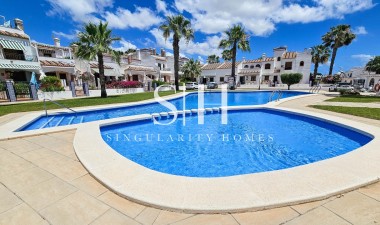 Casa - Перепродажа - Orihuela Costa - 38810