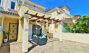 Casa - Перепродажа - Orihuela Costa - Villamartin