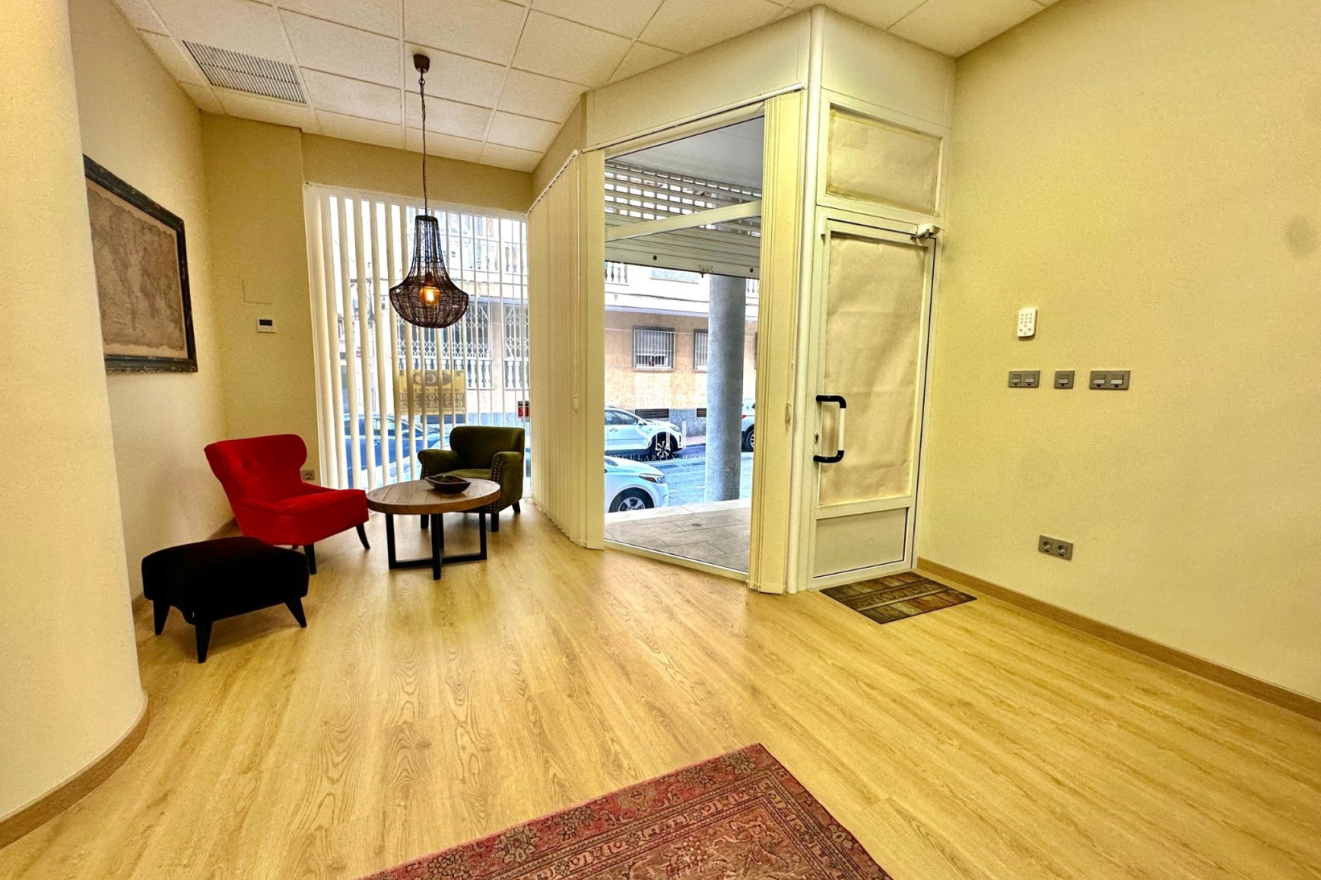 Долгосрочная аренда - Business - Torrevieja - DOWNTOWN