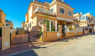 Dom - Odsprzedaż - Orihuela Costa - La Regia