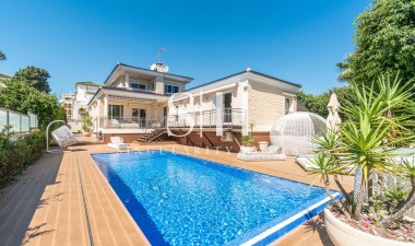 Dom - Odsprzedaż - Torrevieja - La Mata