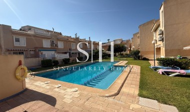 Dom - Odsprzedaż - Torrevieja - Los Frutales