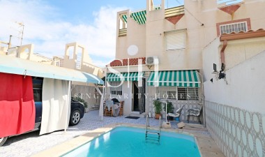 Dom - Odsprzedaż - Torrevieja - Torretas