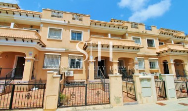Haus - Wiederverkauf - Orihuela Costa - Villamartin