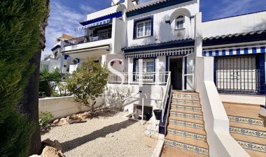 Haus - Wiederverkauf - Orihuela Costa - Villamartin