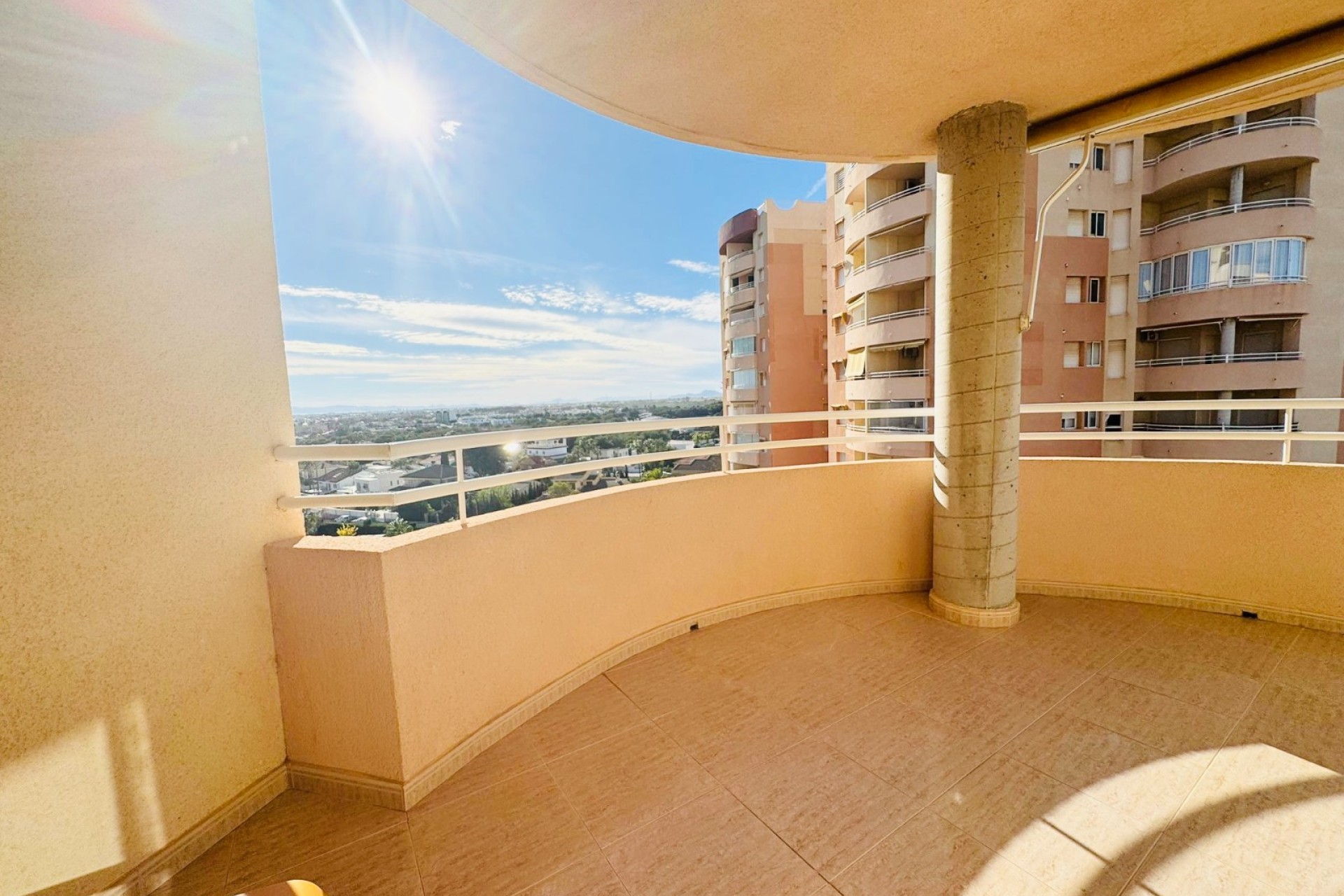 Herverkoop - Appartement / flat - Alicante - Campoamor