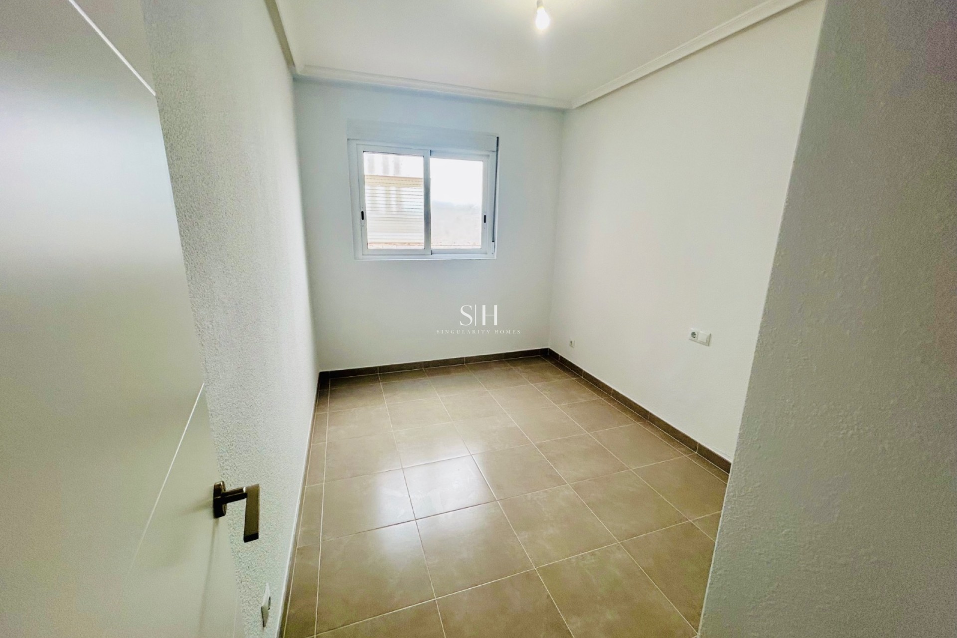 Herverkoop - Appartement / flat - Daya Nueva