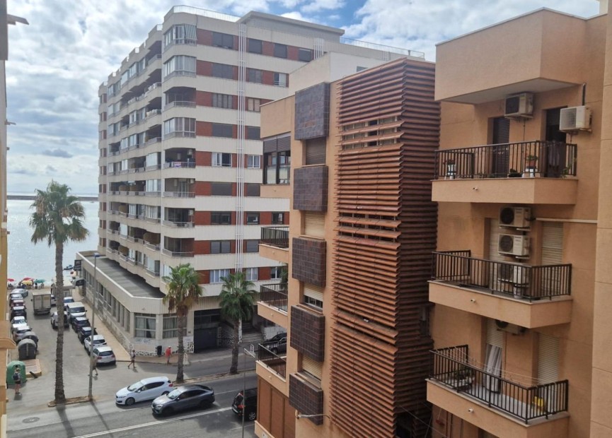 Herverkoop - Appartement / flat - Torrevieja - Acequion