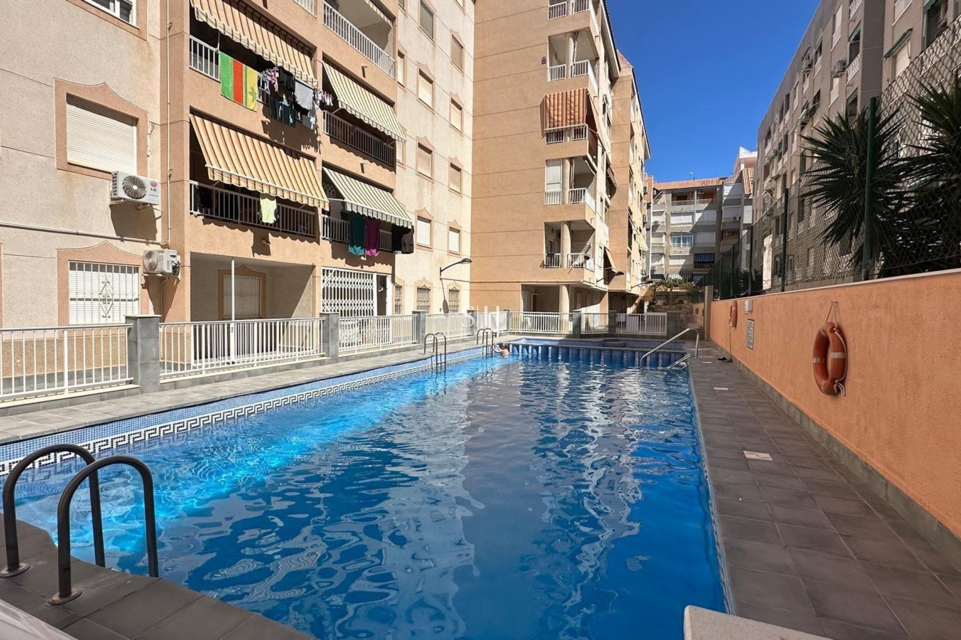 Herverkoop - Appartement / flat - Torrevieja - Acequion