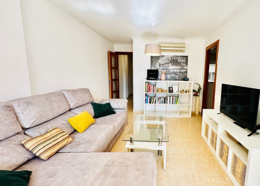 Herverkoop - Appartement / flat - Torrevieja - CENTRE