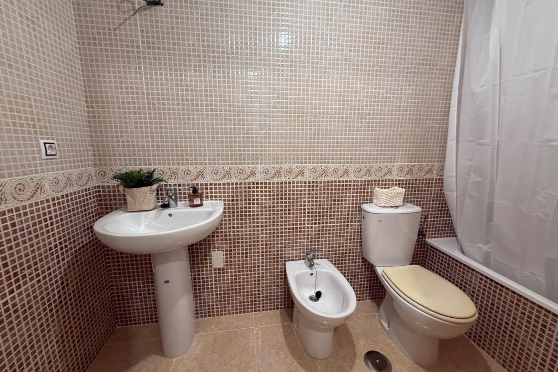 Herverkoop - Appartement / flat - Torrevieja - Centro