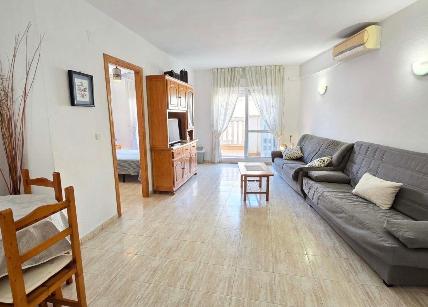 Herverkoop - Appartement / flat - Torrevieja - Centro