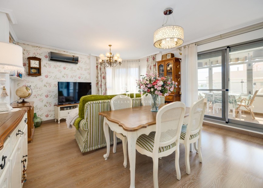 Herverkoop - Appartement / flat - Torrevieja - Centro