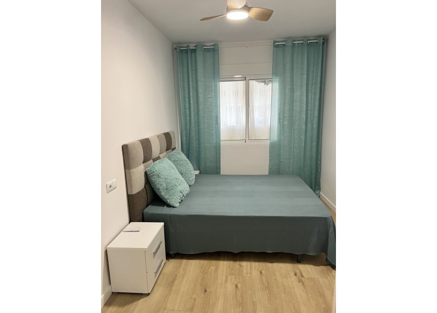 Herverkoop - Appartement / flat - Torrevieja - Centro