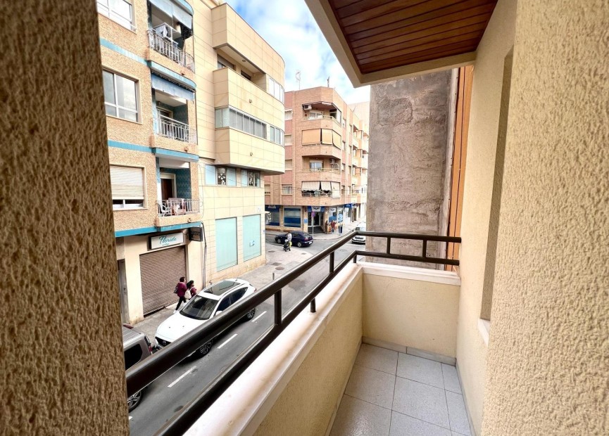 Herverkoop - Appartement / flat - Torrevieja - Centro