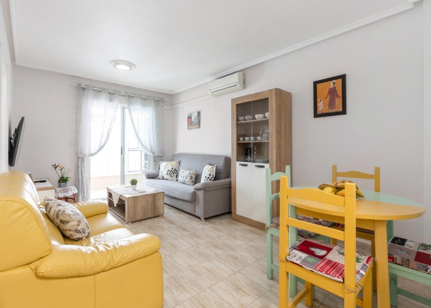 Herverkoop - Appartement / flat - Torrevieja - Centro