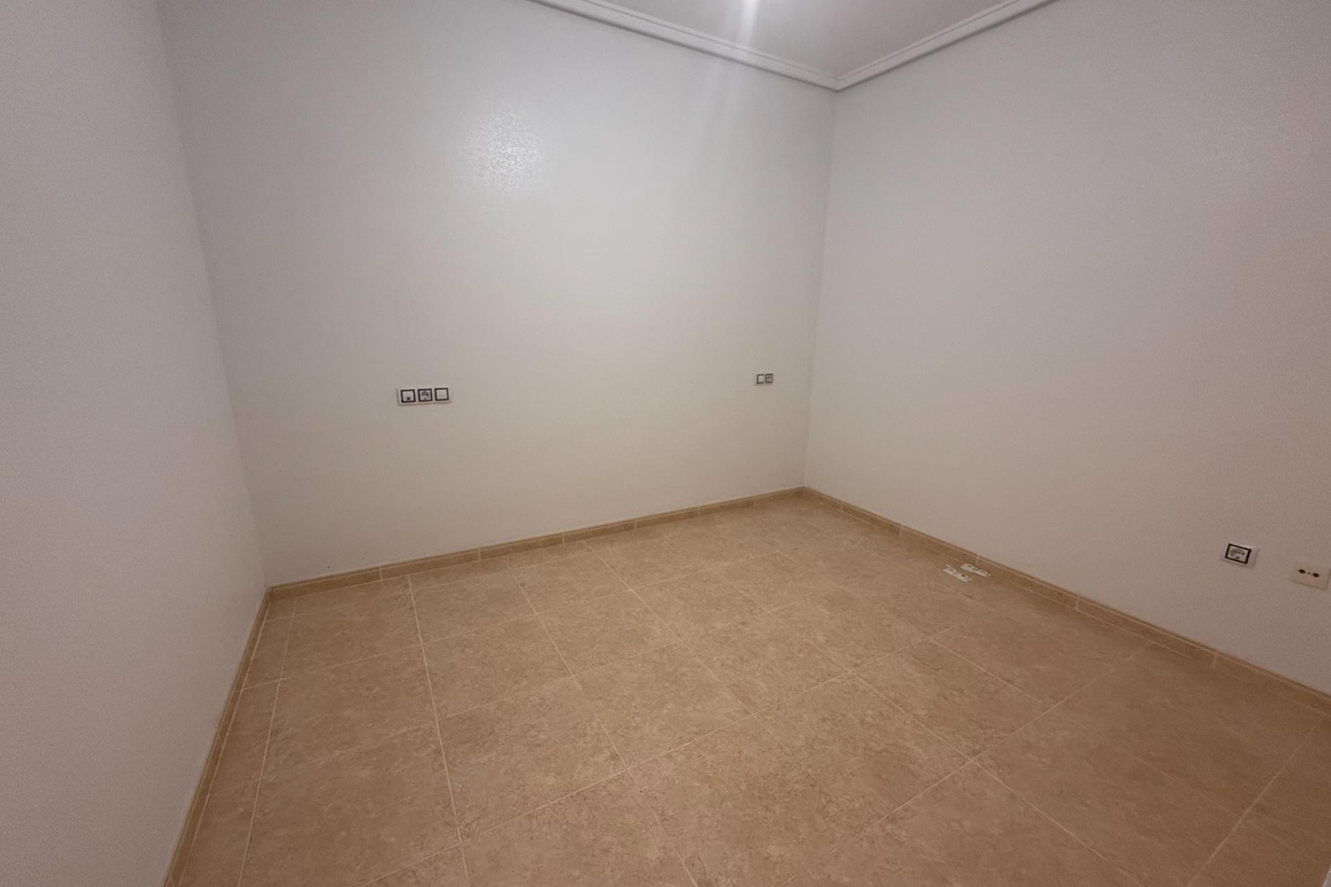 Herverkoop - Appartement / flat - Torrevieja - Centro