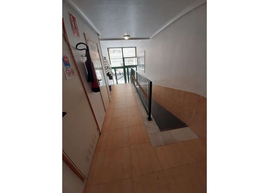 Herverkoop - Appartement / flat - Torrevieja - Costa Blanca