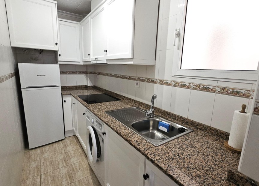 Herverkoop - Appartement / flat - Torrevieja - Estacion De Autobuses