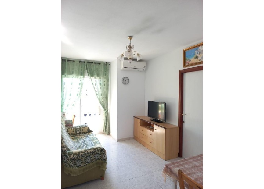 Herverkoop - Appartement / flat - Torrevieja - Estacion De Autobuses