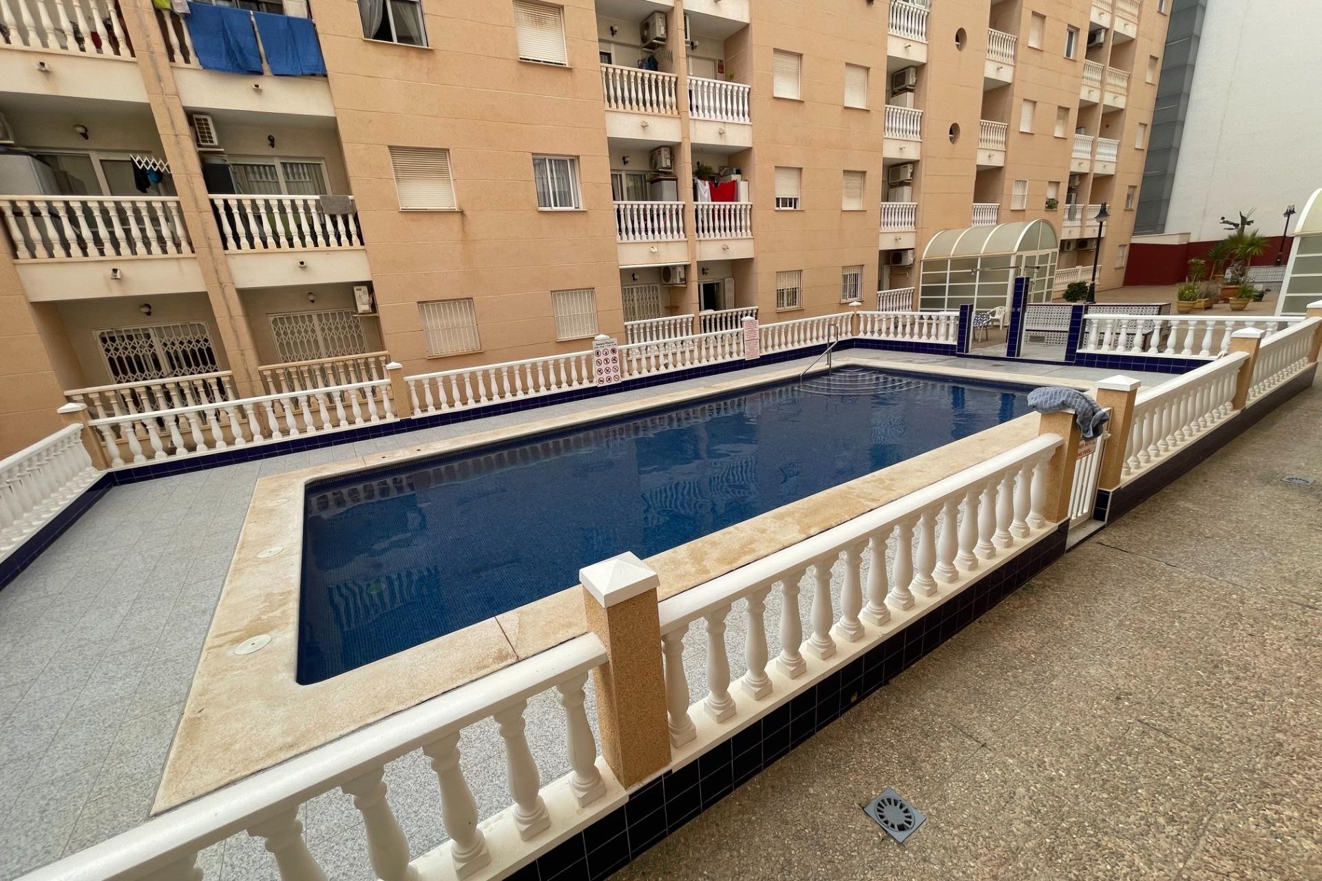 Herverkoop - Appartement / flat - Torrevieja - Estacion De Autobuses