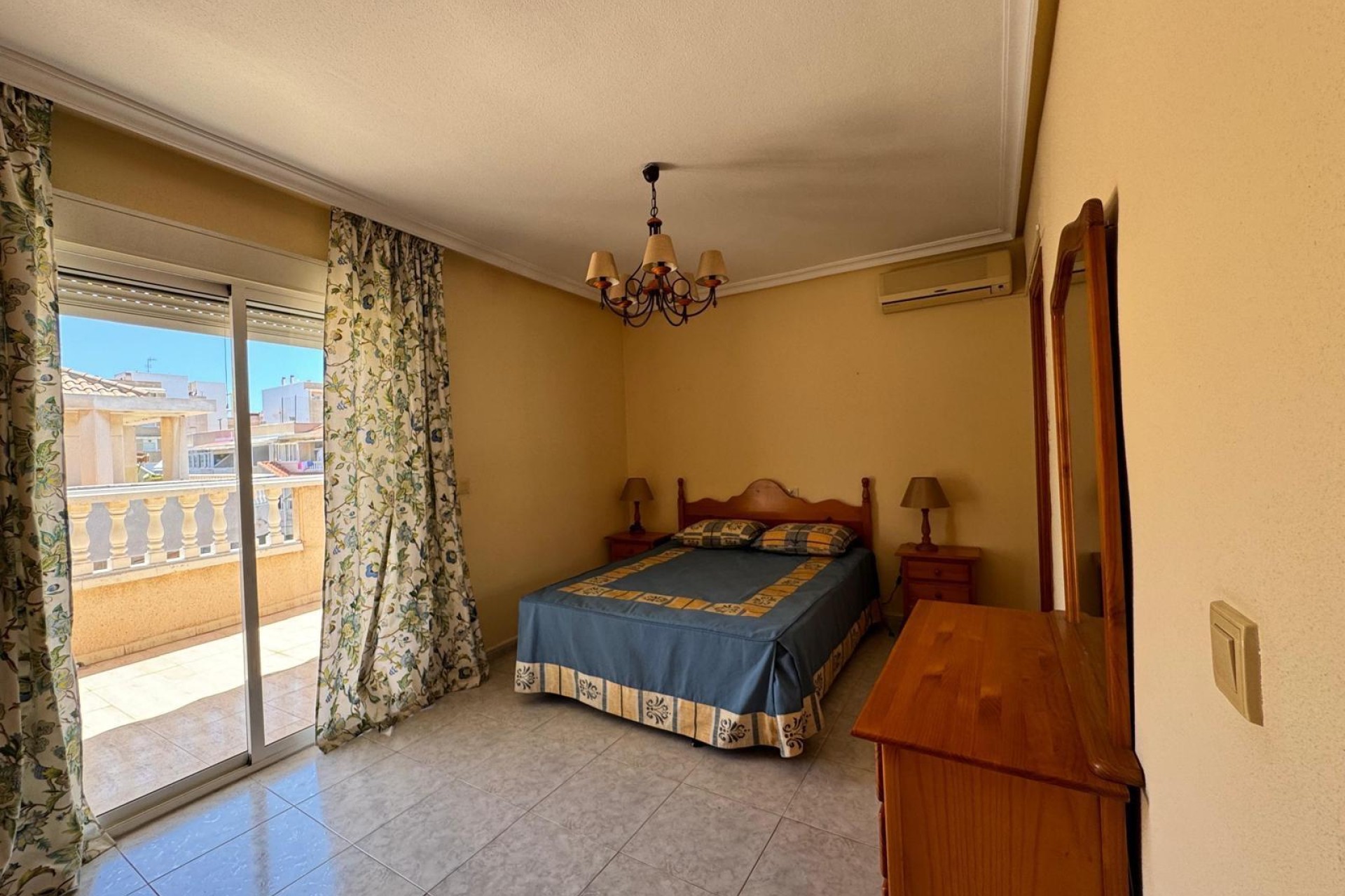 Herverkoop - Appartement / flat - Torrevieja - Habaneras