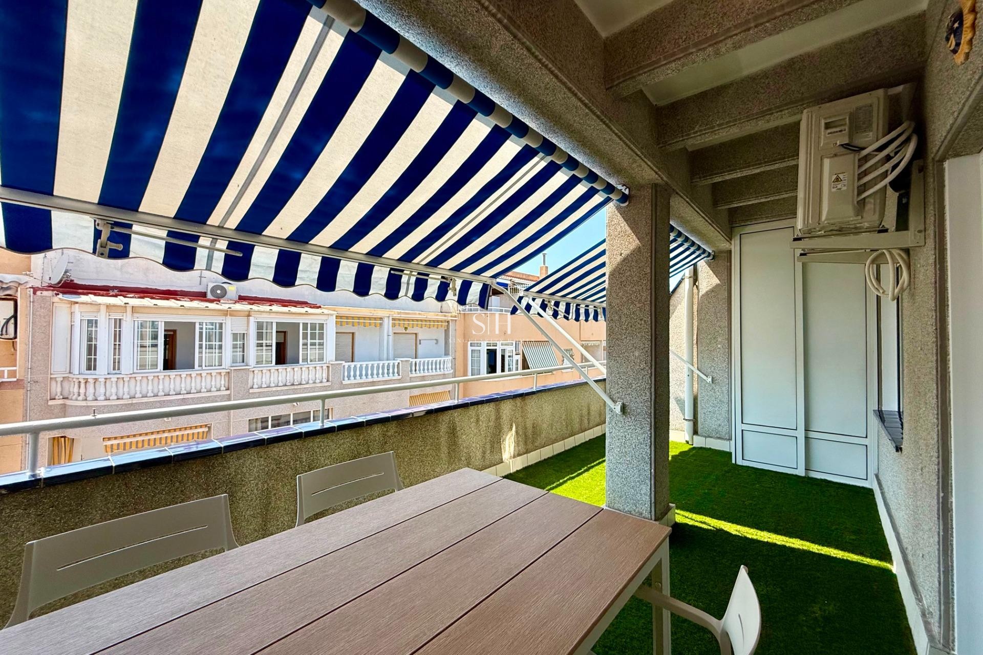 Herverkoop - Appartement / flat - Torrevieja - Habaneras