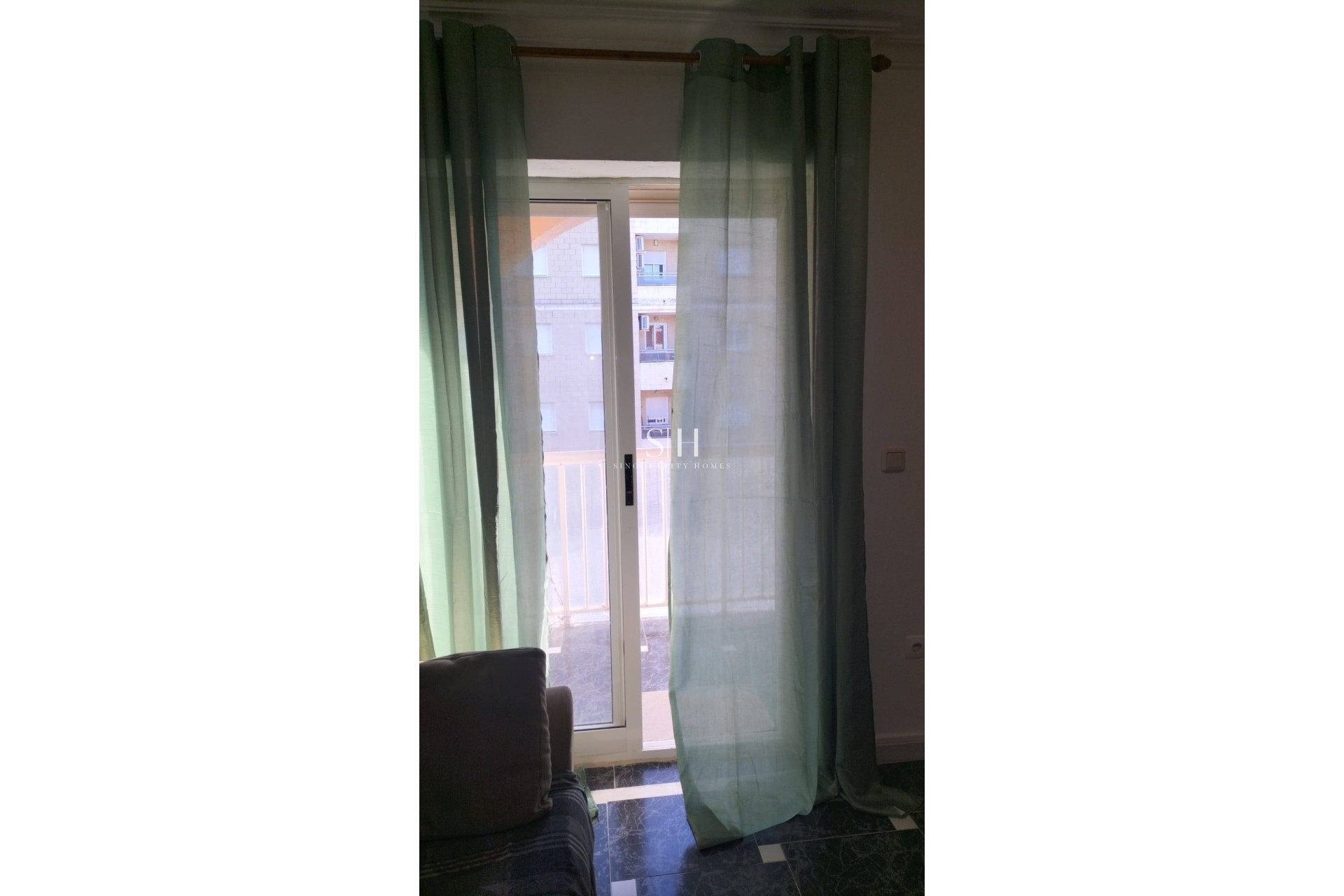 Herverkoop - Appartement / flat - Torrevieja - La Mata Pueblo