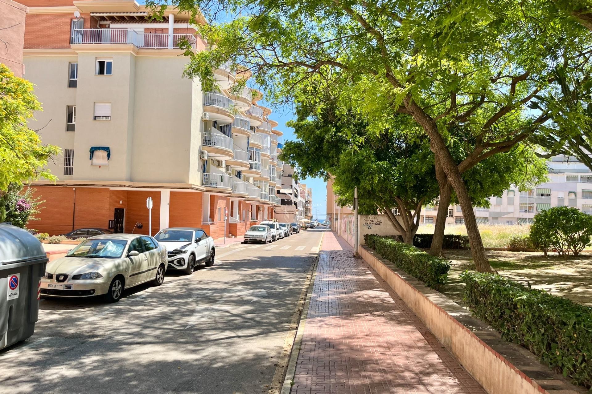 Herverkoop - Appartement / flat - Torrevieja - La Mata pueblo